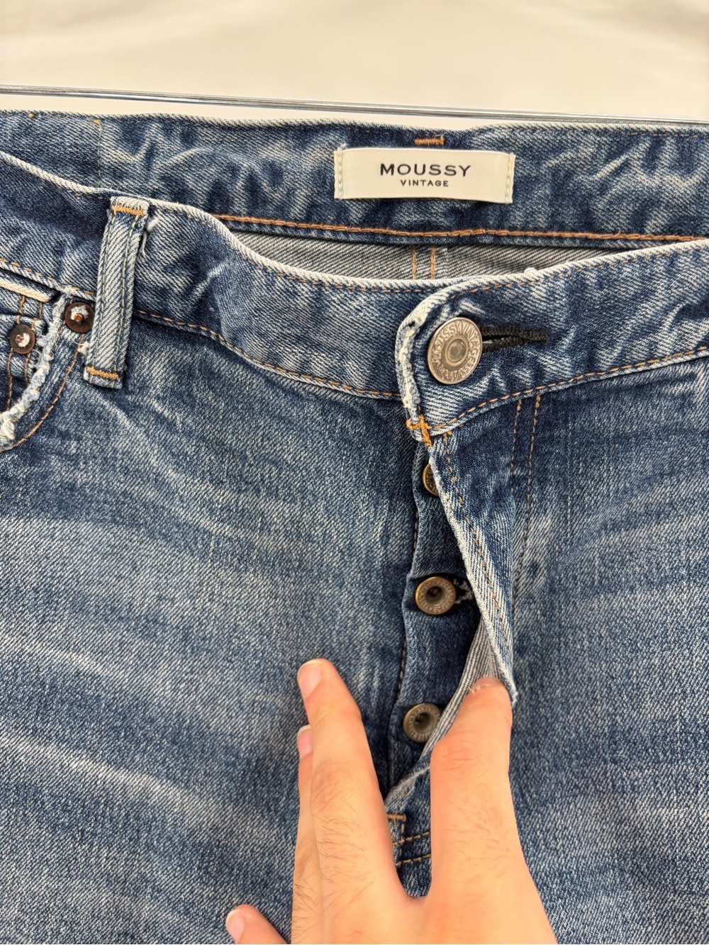 Moussy Light Vintage Denim Avenal tapered mid rise blue cropped Jeans size 34 - Picture 10 of 16